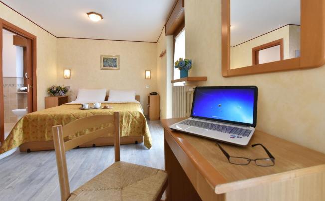 Фото отеля Bijou Hotel