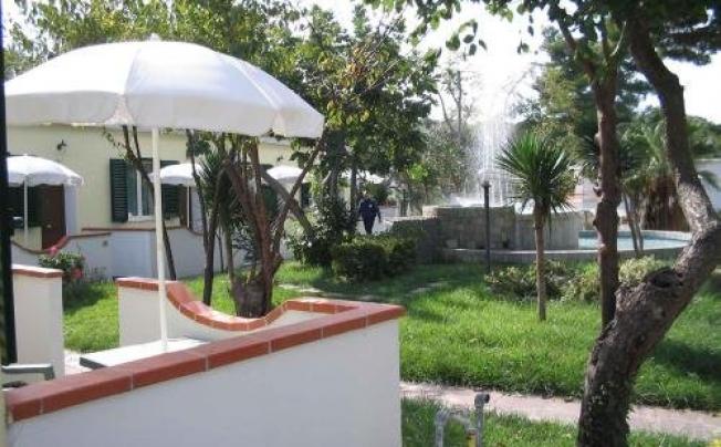 Фото отеля Albergo Villa Hibiscus