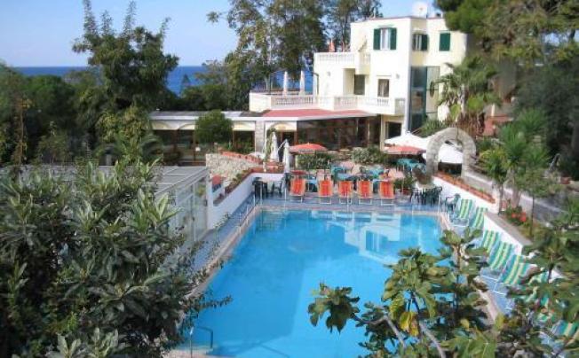 Фото отеля Albergo Villa Hibiscus