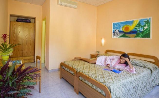 Фото отеля Albergo Villa Hibiscus