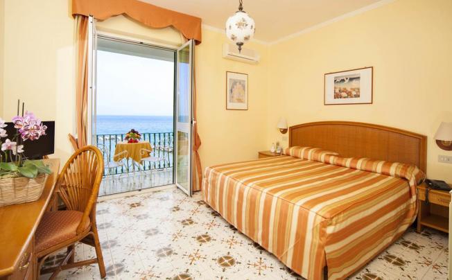 Фото отеля Ambasciatori Hotel Ischia
