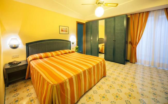 Фото отеля Ambasciatori Hotel Ischia