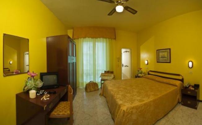 Фото отеля Hotel maremonti