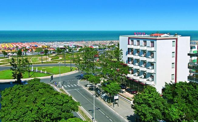 Фото отеля Alpen Hotel Rimini