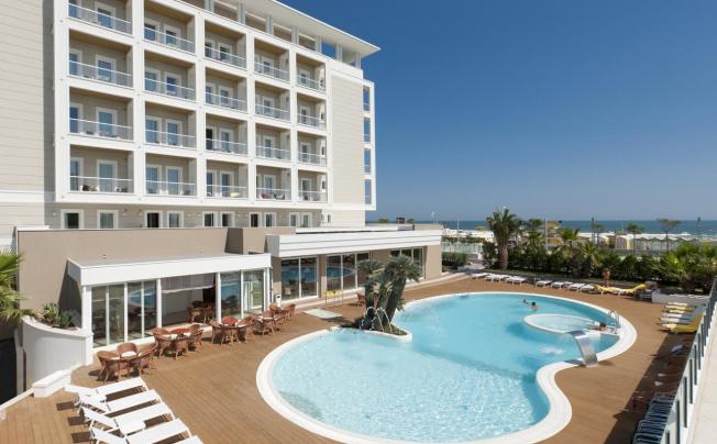 Фото отеля Ambasciatori Hotel Riccione