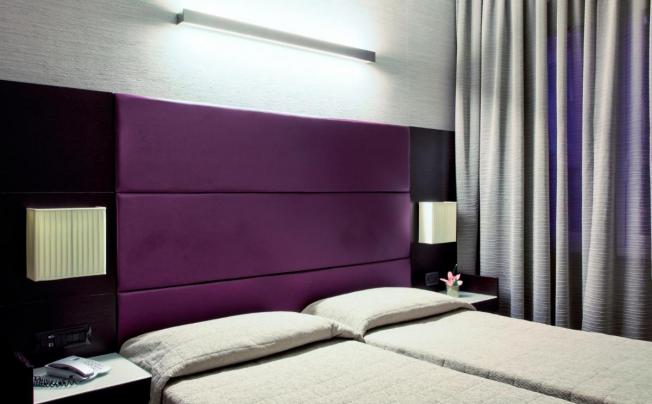 Фото отеля Caprice Hotel