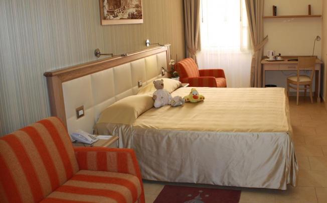 Фото отеля Domus Australia Hotel
