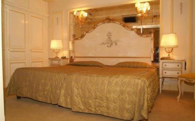 Фото отеля Champagne Palace Hotel