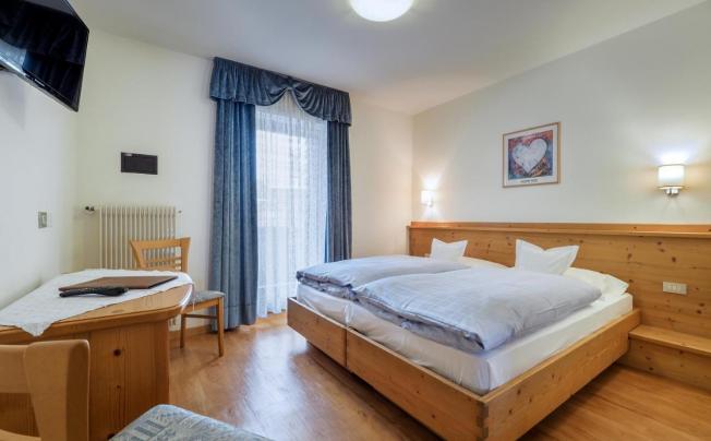 Фото отеля Cesa Edelweiss Hotel