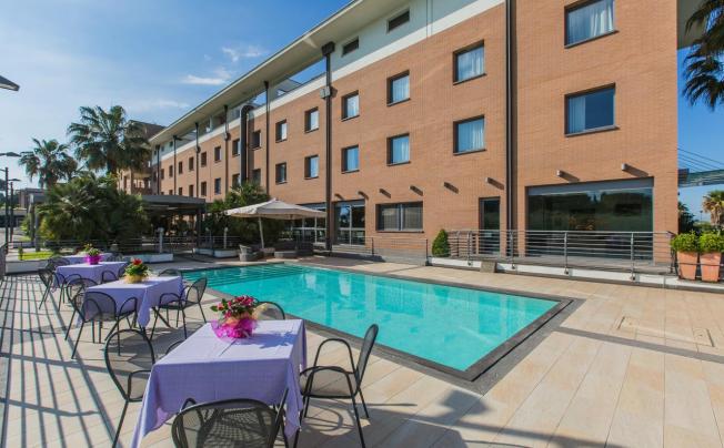 Фото отеля Ardeatina Park Hotel