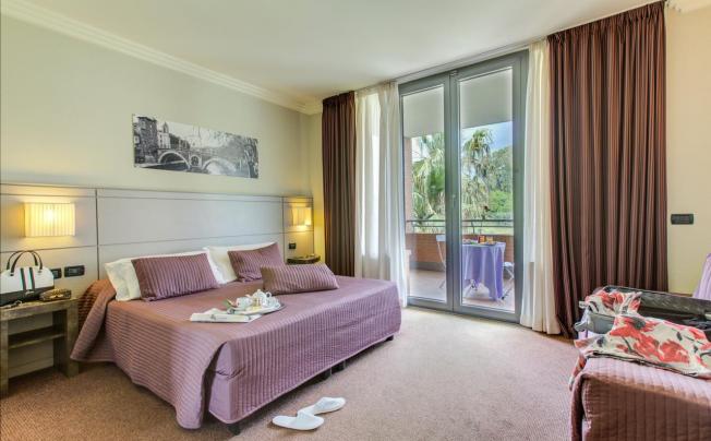 Фото отеля Ardeatina Park Hotel