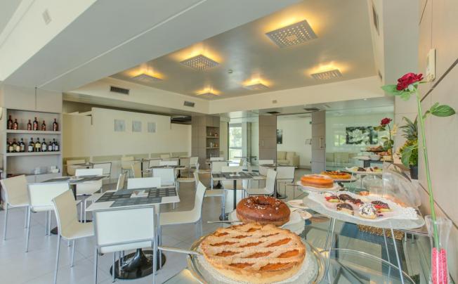 Фото отеля Ardeatina Park Hotel
