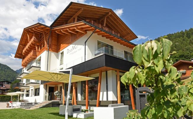 Фото отеля Dolomeet Boutique Hotel