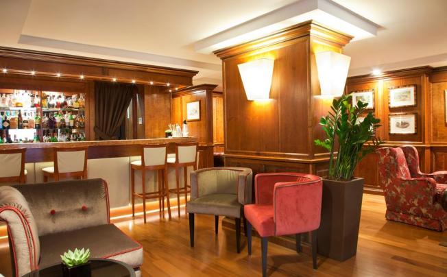 Фото отеля SINA DE LA VILLE HOTEL 