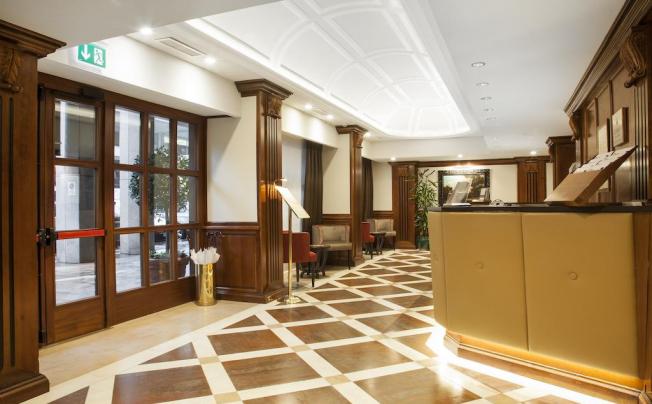 Фото отеля SINA DE LA VILLE HOTEL 