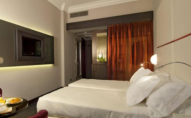 Фото отеля SINA DE LA VILLE HOTEL 