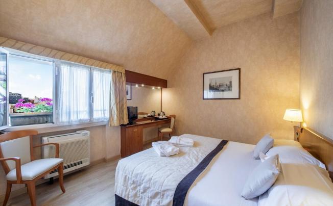 Фото отеля Ascot Hotel Milano