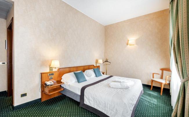 Фото отеля Ascot Hotel Milano