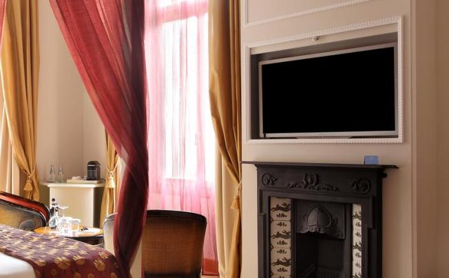 Фото отеля Chateau Monfort Hotel