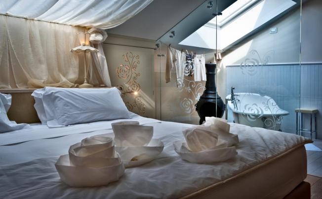 Фото отеля Chateau Monfort Hotel