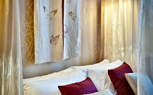 Фото отеля Chateau Monfort Hotel