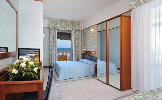 Фото отеля De France Hotel