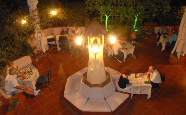 Фото отеля Hotel Diana Roof Garden