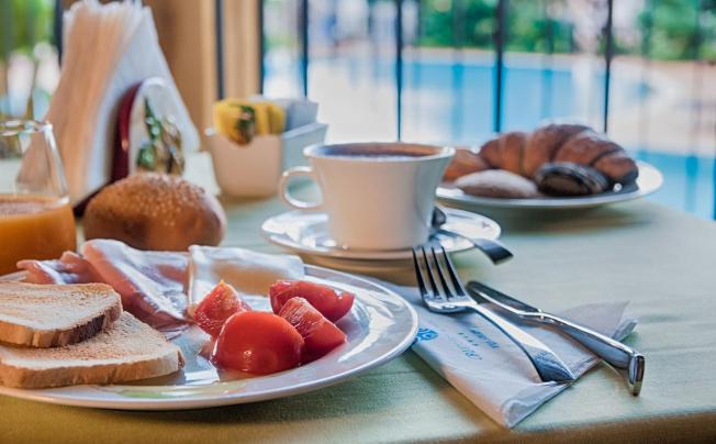 Фото отеля CRUCCURIS RESORT