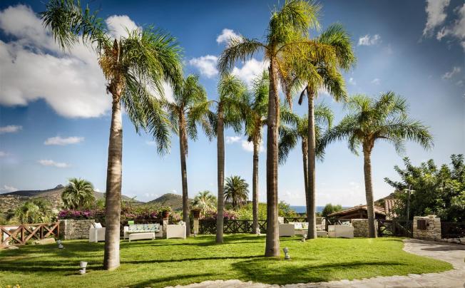 Фото отеля CRUCCURIS RESORT