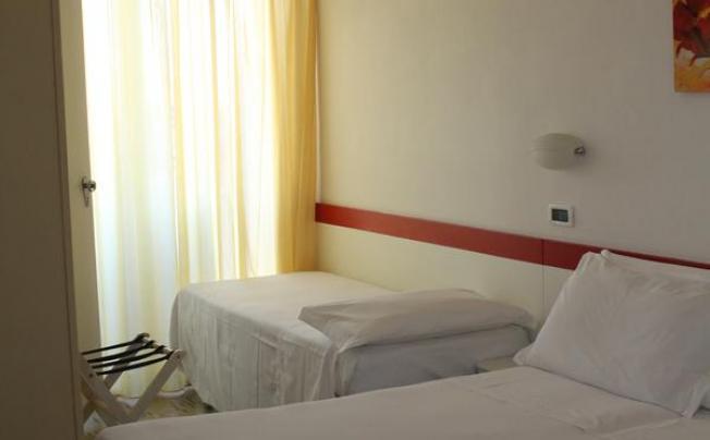 Фото отеля Universal Hotel