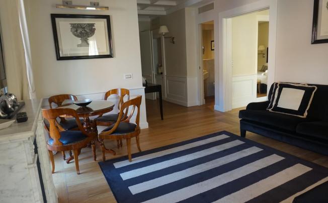 Фото отеля Trevi Palace Luxury Apartments