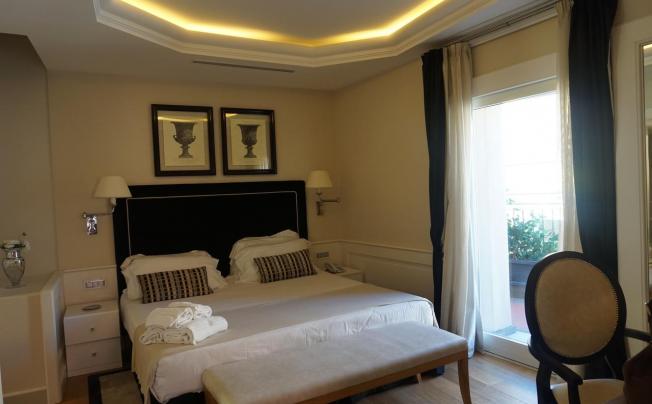 Фото отеля Trevi Palace Luxury Apartments
