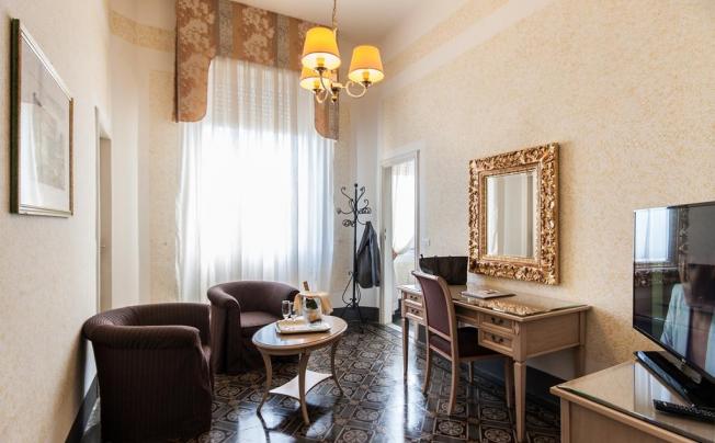 Фото отеля Grand Hotel Royal