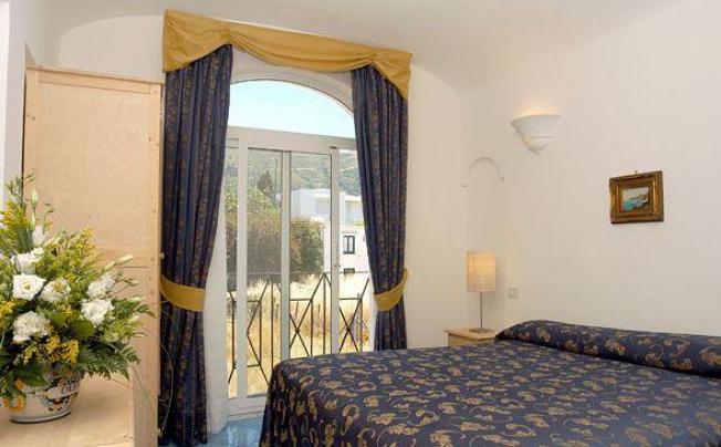 Фото отеля Bussola Hotel