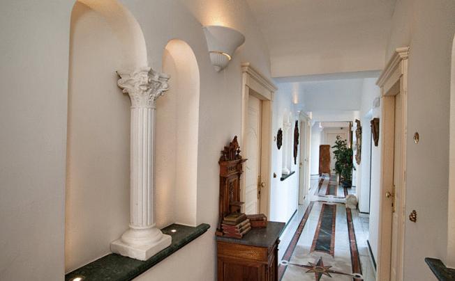 Фото отеля Bussola Hotel