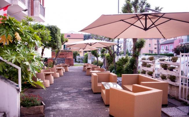 Фото отеля Capri Hotel