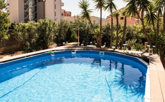 Фото отеля Capri Hotel