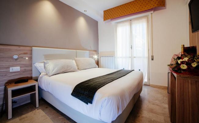 Фото отеля Capri Hotel