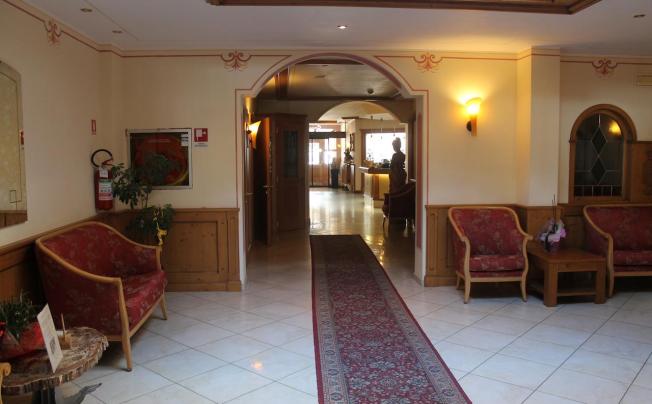Фото отеля Canada Hotel