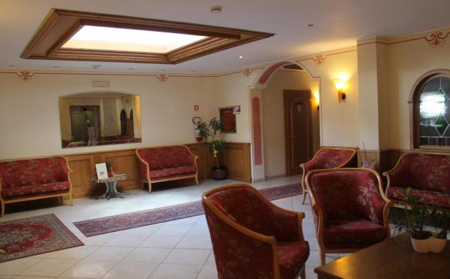 Фото отеля Canada Hotel