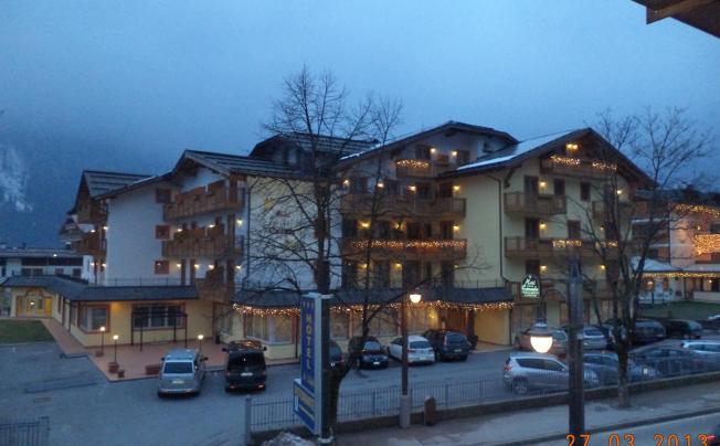 Фото отеля Canada Hotel