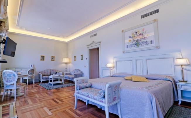 Фото отеля De Paris Hotel Sanremo