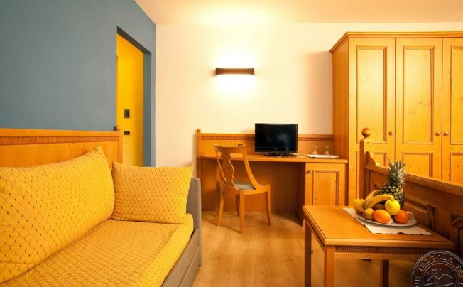 Фото отеля Medil Wellness & Family Hotel