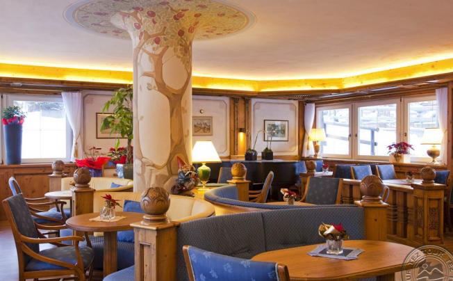 Фото отеля Medil Wellness & Family Hotel