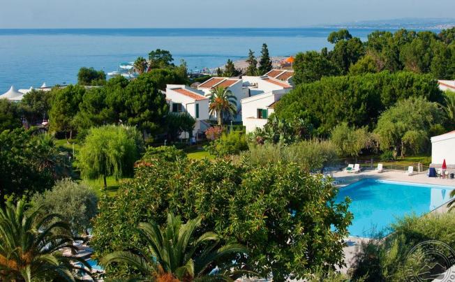 Фото отеля UNAHOTELS Naxos Beach Sicilia