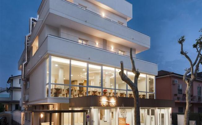 Фото отеля Rubens Hotel
