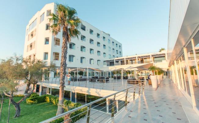 Фото отеля Grand Hotel Costa Brada