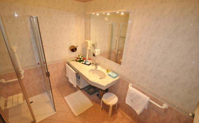 Фото отеля Savoy