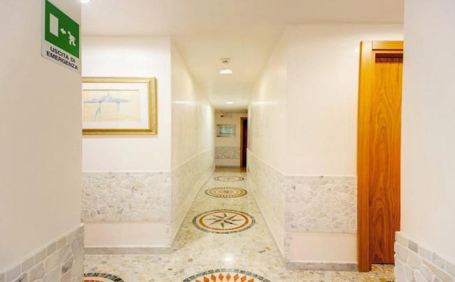 Фото отеля Antica Casa Carettoni Hotel