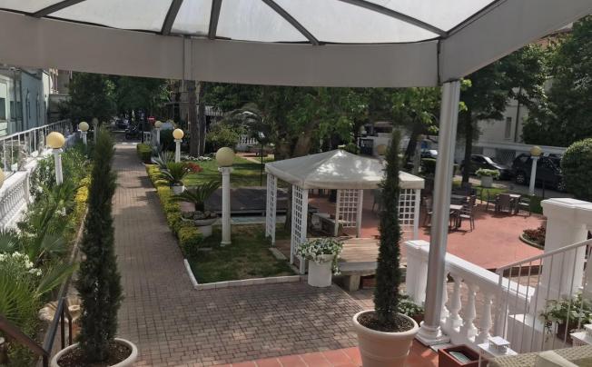 Фото отеля Hotel garden
